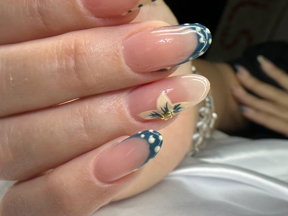 Nail Art in Miami: The Complete Guide to Custom Nail Designs in Brickell